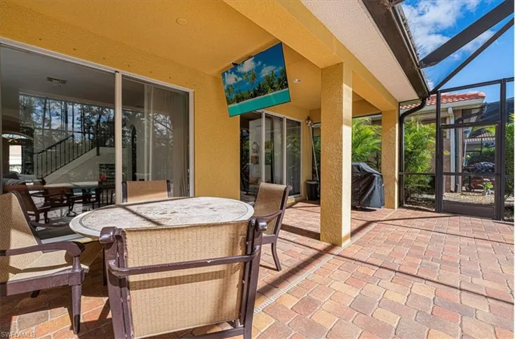 7703 Martino Cir, Naples, Florida 34112