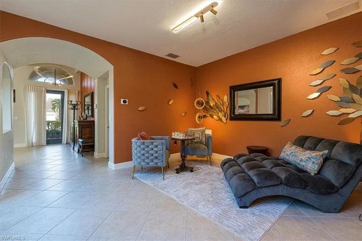 7703 Martino Cir, Naples, Florida 34112