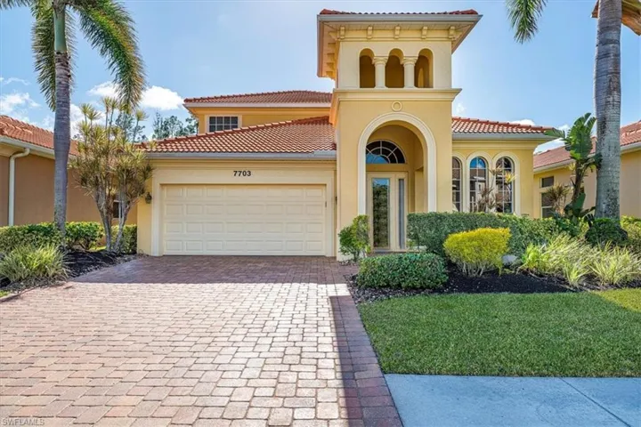 7703 Martino Cir, Naples, Florida 34112