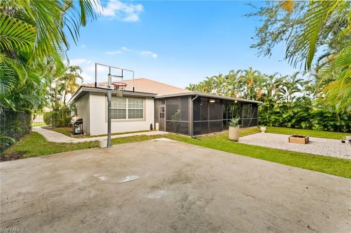 9910  Via San Marco  LOOP, Fort Myers, FL 33905