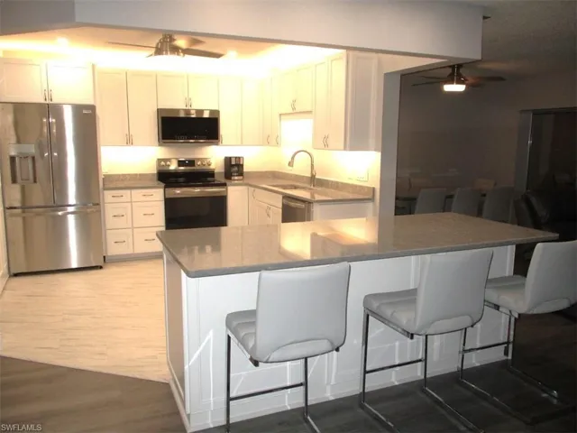Bar in kitchen for extra seating