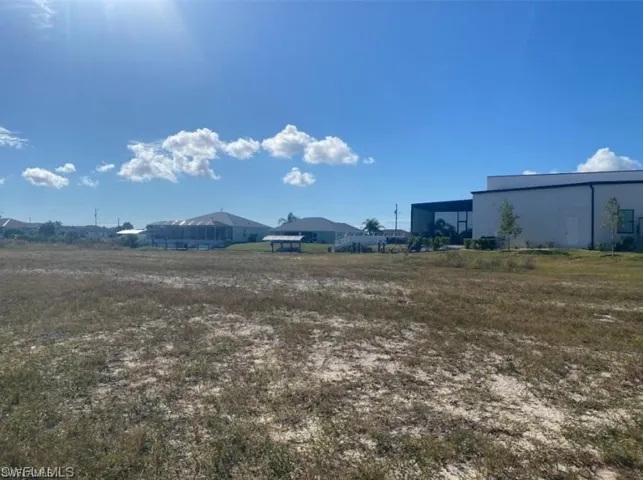 1050 NW 34th  AVE, Cape Coral, FL 33993