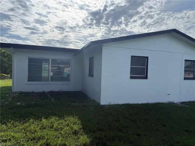 212 Davis Rd, Lehigh Acres, Florida 33936