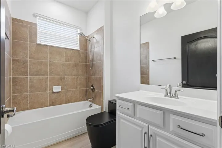 2290 Vermont Ln, Naples, Florida 34120