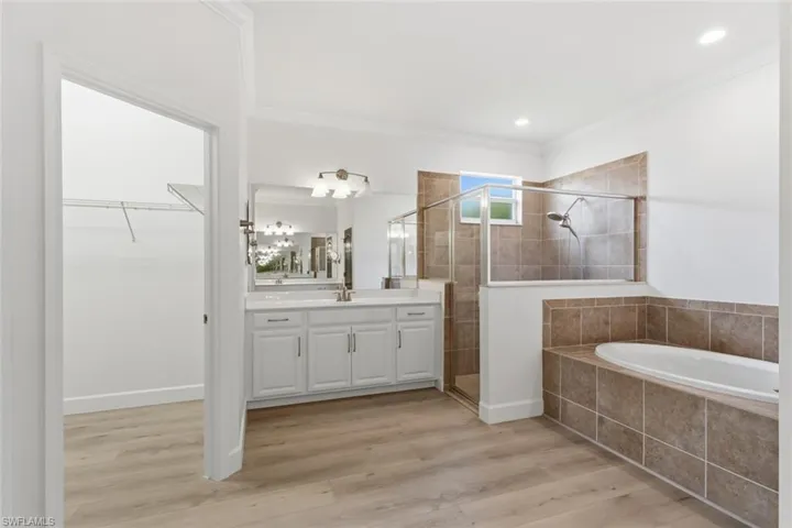 2290 Vermont Ln, Naples, Florida 34120