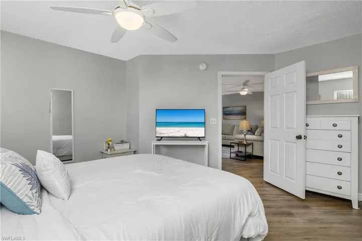 8870  Colonnades W CT, Bonita Springs, FL 34135