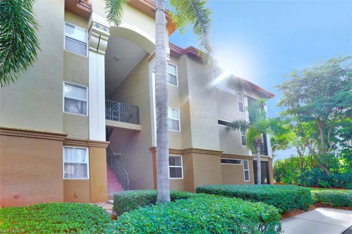 8870  Colonnades W CT, Bonita Springs, FL 34135