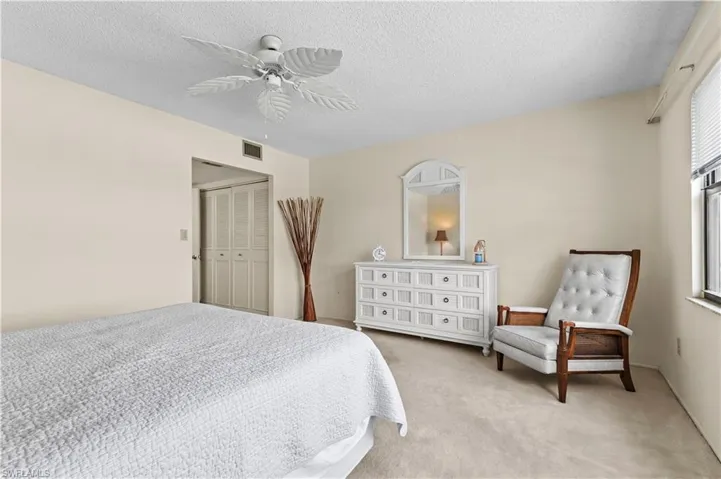 1747 Pebble Beach Dr 216, Fort Myers, Florida 33907