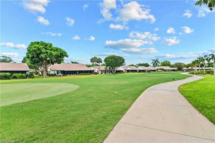 1747 Pebble Beach Dr 216, Fort Myers, Florida 33907