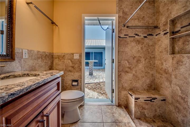 Guest House Bath