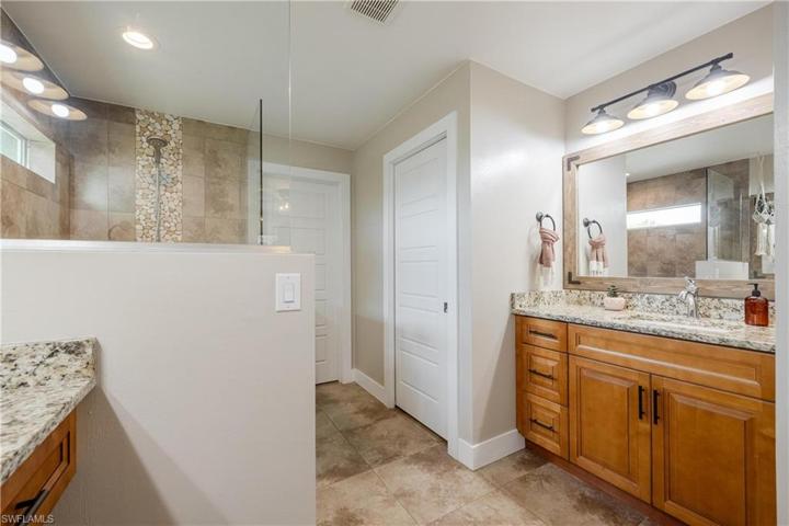 3837  Hyde Park  DR, Fort Myers, FL 33905