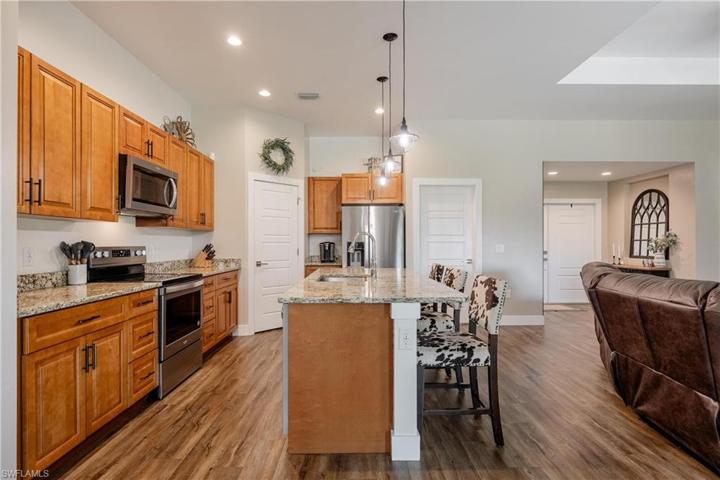3837  Hyde Park  DR, Fort Myers, FL 33905