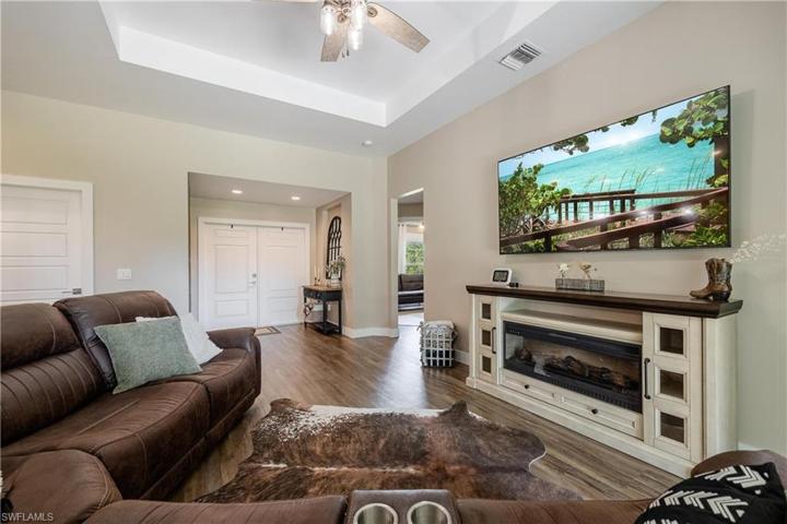 3837  Hyde Park  DR, Fort Myers, FL 33905