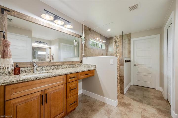 3837  Hyde Park  DR, Fort Myers, FL 33905