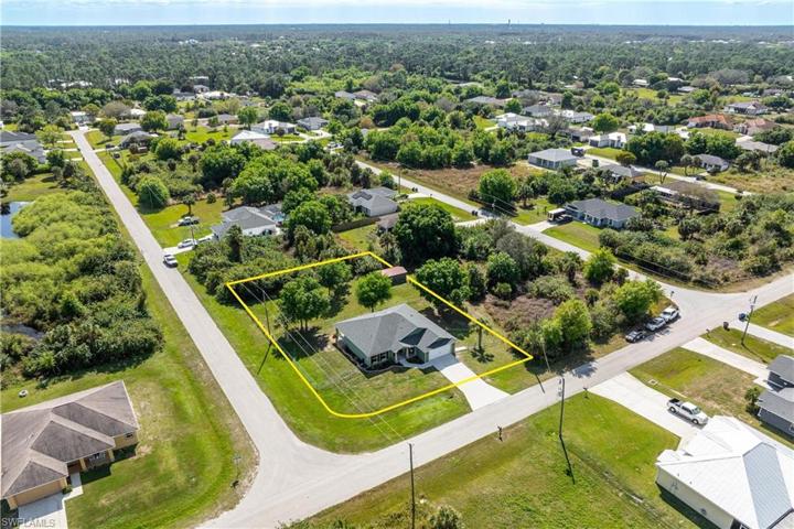 3837  Hyde Park  DR, Fort Myers, FL 33905