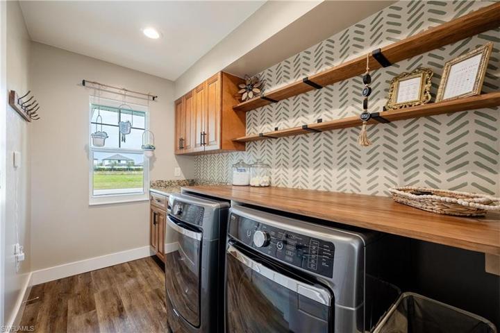 3837  Hyde Park  DR, Fort Myers, FL 33905