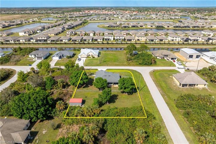 3837  Hyde Park  DR, Fort Myers, FL 33905