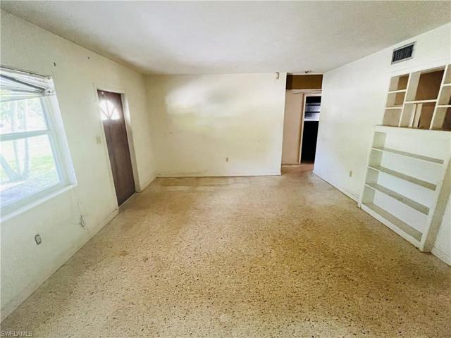 386 Montgomery AVE, FORT MYERS FL 33905