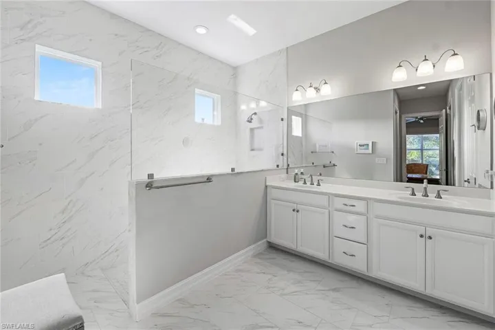 14756  Windward  LN, Naples, FL 34114