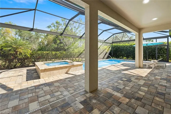 14756  Windward  LN, Naples, FL 34114