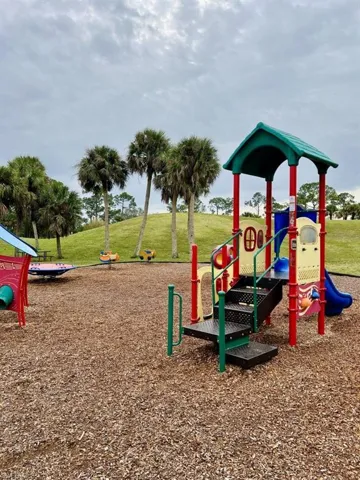 608 Chemstrand St E, Lehigh Acres, Florida 33974