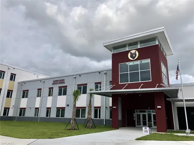 608 Chemstrand St E, Lehigh Acres, Florida 33974