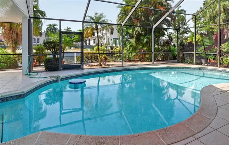 660 14th Ave S, Naples, Florida 34102