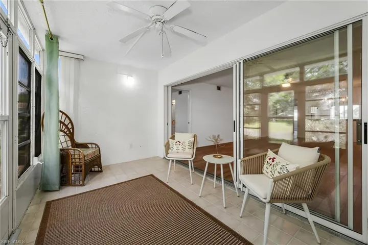 208 Furse Lakes Cir D6, Naples, Florida 34104