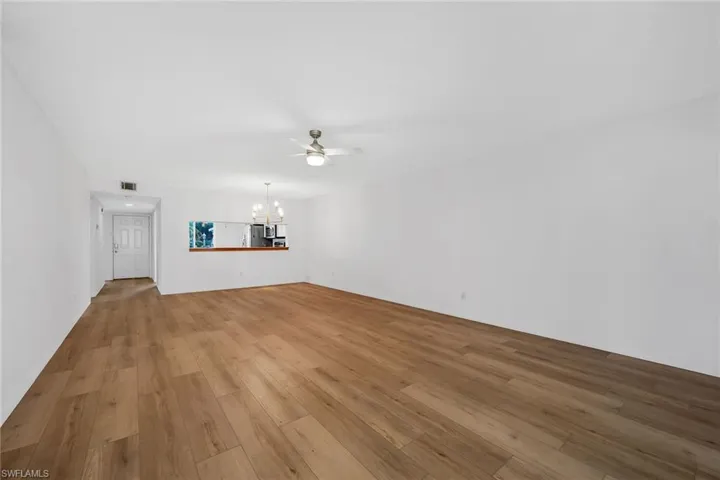 208 Furse Lakes Cir D6, Naples, Florida 34104