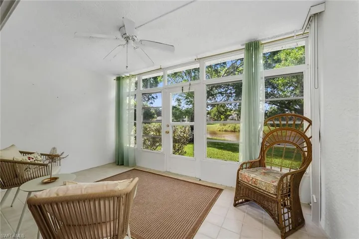208 Furse Lakes Cir D6, Naples, Florida 34104