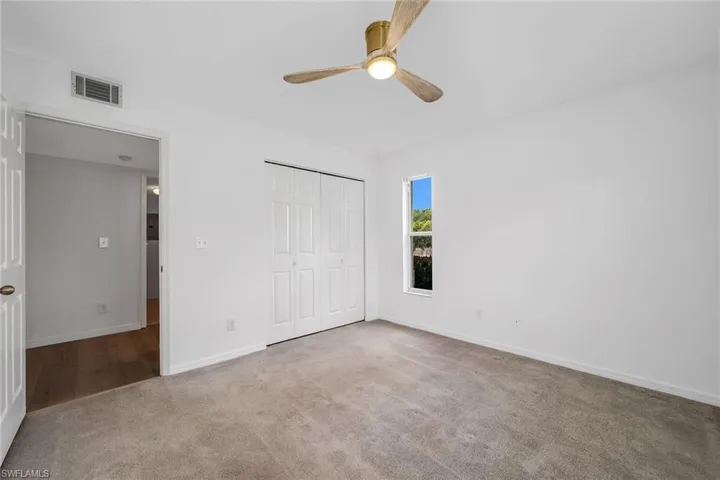 208 Furse Lakes Cir D6, Naples, Florida 34104