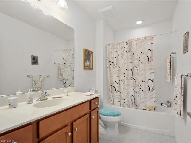 2nd Bathroom