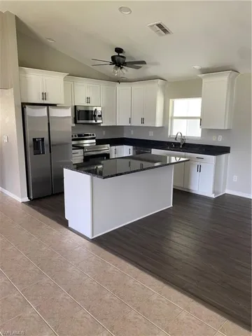1732 Sw 31st Ln, Cape Coral, Florida 33914