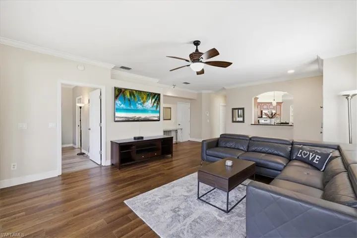 9361 Alamander Ct 401, Fort Myers, Florida 33919