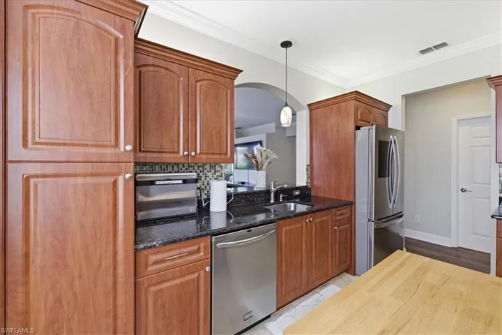 9361 Alamander Ct 401, Fort Myers, Florida 33919