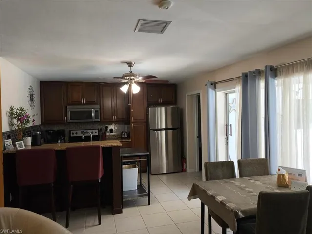 618 107th Ave N, Naples, Florida 34108