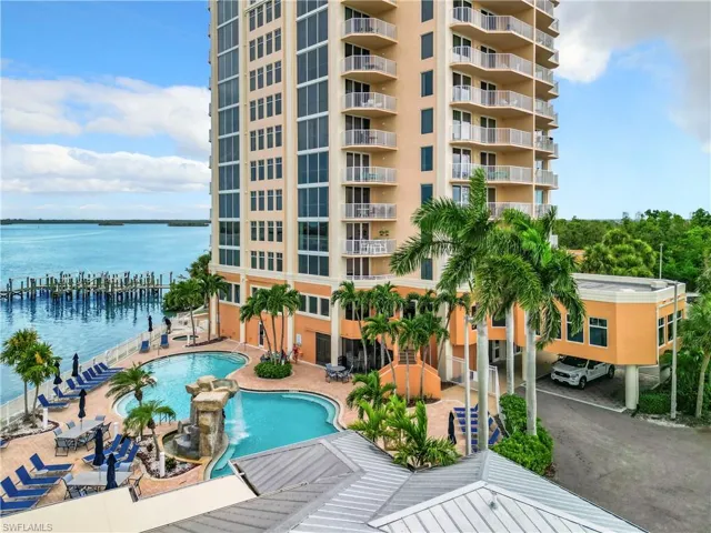 Side view along bay front pool