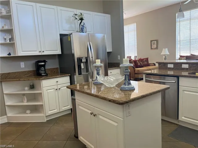 3518  Ocean Bluff  CT, Naples, FL 34120