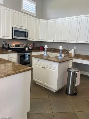 3518  Ocean Bluff  CT, Naples, FL 34120