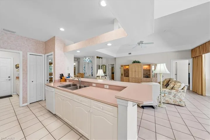 10848 Longshore Way W, Naples, Florida 34119