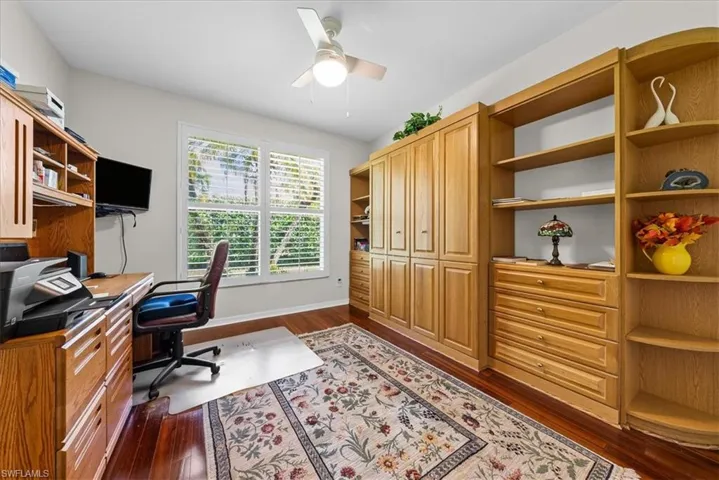 10848 Longshore Way W, Naples, Florida 34119