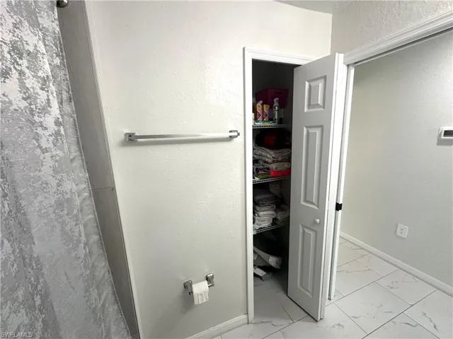 3710 38th St Sw, Lehigh Acres, Florida 33976