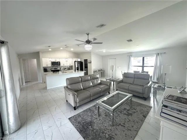 3710 38th St Sw, Lehigh Acres, Florida 33976