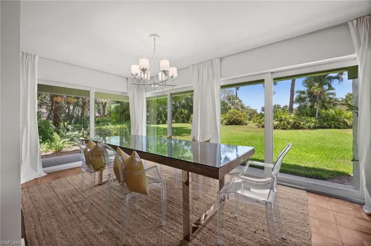The sunlit dining room is ideal for family breakfasts with the grandchildren...