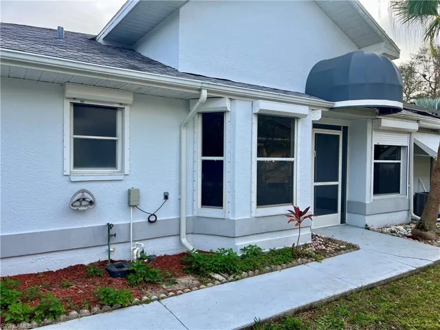 1927  Golfside Village  DR, Lehigh Acres, FL 33936
