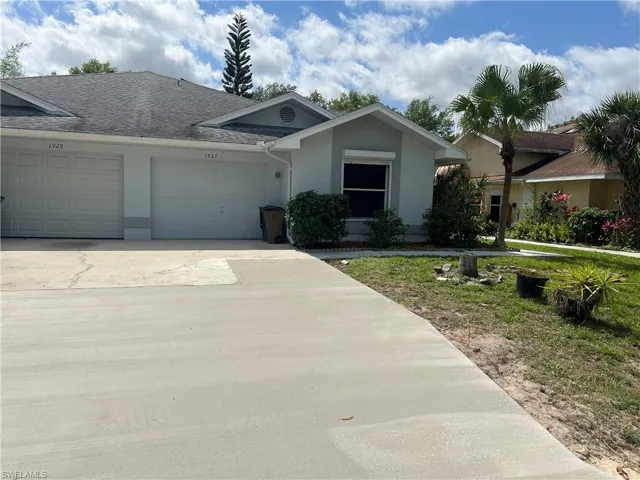 1927  Golfside Village  DR, Lehigh Acres, FL 33936