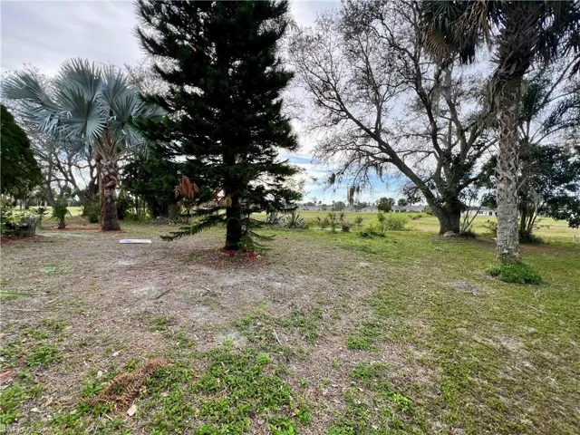 1927  Golfside Village  DR, Lehigh Acres, FL 33936