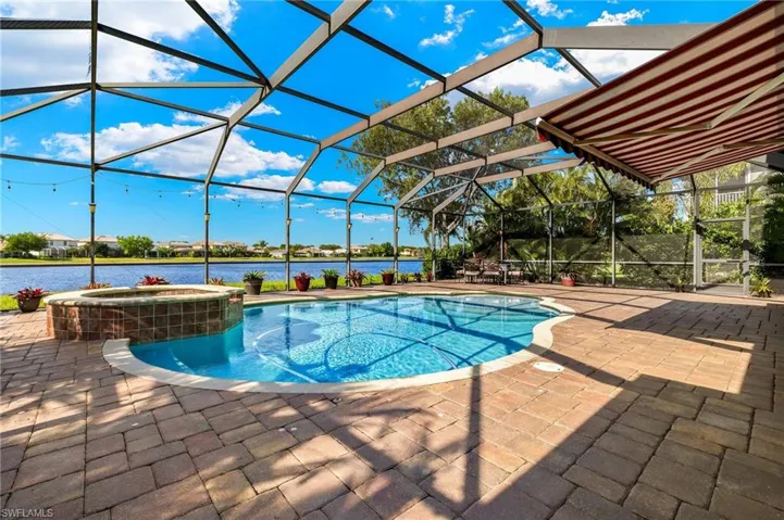 Pool & Spa