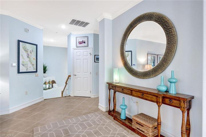 10482 Smokehouse Bay DR # 201, NAPLES FL 34120