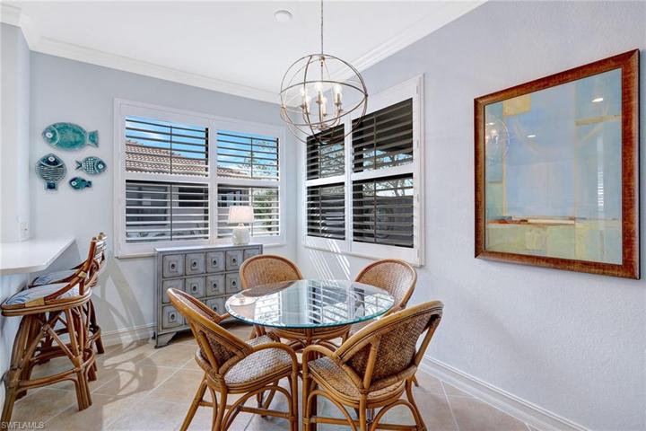 10482 Smokehouse Bay DR # 201, NAPLES FL 34120
